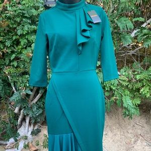 Beautiful classy size small long sleeve green dress NWT